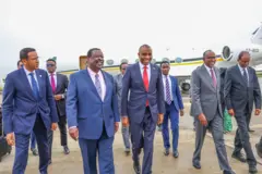 Ra'isul Wasaare Xamse oo gaaray Kenya