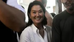 Keiko Fujimori indo votar em 12 de abril.