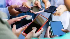 நாம் ஏன் மொபைல் போன்களை அடிக்கடி மாற்றுகிறோம்?
