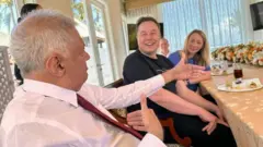 ලොව සුප්‍රකට ව්‍යාපාරික ඊලෝන් මස්ක් හිමිකාරිත්වය දරනු ලබන ස්ටාර්ලින්ක් අන්තර්ජාල සේවාවේ පහසුකම ලබා ගැනීම සඳහා මෙරට පාරිභෝගිකයින්ට පෙර ඇණවුම් කිරීමේ අවස්ථාව දැන් උදාවී ඇති බව (මැයි මස 27 වෙනිදා) සමාජ මාධ්‍ය ඔස්සේ හුවමාරු විය.