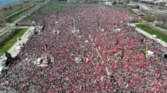 راهپیمایی مخالفان اردوغان به دعوت حزب امام‌اوغلو