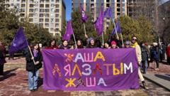 Теңсиздикке каршы күрөш. 8-март – Аялдардын эл аралык күнү белгиленүүдө