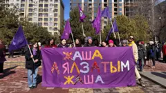 аялдар маршы