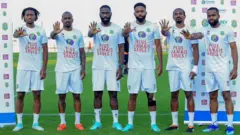 Kuva mu kwezi gushize ikigo Fonarev cyakomeje gukoresha ikipe y'igihugu iri muri Côte d'Ivoire mu gutanga ubutumwa ku bibera muri DR Congo