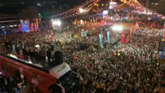 CHP mitingine katılan kalabalıklar