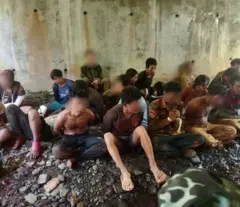 ထပ်ဖမ်းမိခဲ့တဲ့ စစ်ကောင်စီတပ်ဖွဲ့ဝင်တွေ 