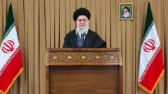 علی خامنه‌ای