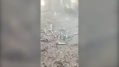 حفره عمیق بعد از انفجار در بندر شهید رجایی