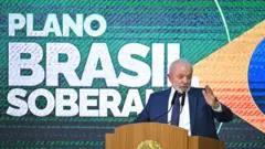 Lula discursando
