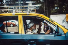 मुंबईतील टॅक्सी चालक 