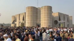 প্রথমবারের মতো জাতীয় সংসদের দক্ষিণ প্লাজায় বিএনপি সরকারের মন্ত্রিপরিষদের শপথ অনুষ্ঠিত হয়