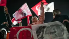 imamoğlu destekçisi bir kadın 
