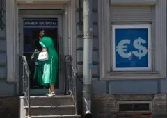 İngiltere, Türkiye’den Rusya’ya tedarik edilen gereçleri de hedef alan yeni yaptırımlar açıkladı