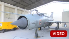 இந்தியாவின் பலமாக இருந்த மிக்-21 ஒரு கட்டத்தில் 'பறக்கும் சவப்பெட்டி' என விமர்சிக்கப்பட்டது ஏன்?