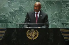 عبد الفتاح البرهان، رئيس مجلس السيادة الانتقالي لجمهورية السودان، يلقي كلمة أمام الجمعية العامة للأمم المتحدة في مقر الأمم المتحدة في 26 سبتمبر/أيلول 2024 