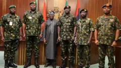 Sababbin hafsoshin tsaro na Najeriya kenan lokacin da suka kai wa Shugaban Ƙasa Bola Tinubu ziyara ranar Litinin