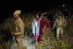 நீலகிரி: மீண்டும் ஒரு 'மஞ்சுமல் பாய்ஸ்' சம்பவம்: மலையில் விழுந்து உயிரோடு மீட்கப்பட்ட இளைஞர்!