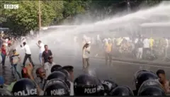 'රට පාලනය කරන රනිල් රාජපක්ෂ ආණ්ඩුවට වැඩි කල් යන්න බැහැ'