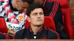 Mu mwaka uheze, Harry Maguire yarashinyagurijwe n’umusingamateka w'umunya-Ghana Isaac Adongo atavuga rumwe n'umugambwe uri ku butegetsi 