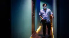 จ﻿ากคนตาดี สู่คนตาบอด กับชีวิตใหม่ในชีวิตที่มืดมิดตอนวัยเกือบ 60 ปี