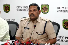 డీసీపీ శ్రీనివాస రావు