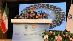 احمد وحیدی، وزیر کشور ایران