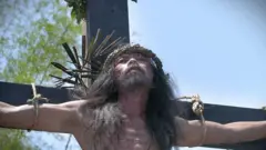 A kpọgburu Kraịst n'elu obe nke Calvary