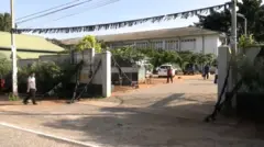 අනුරාධපුර ශික්ෂණ රෝහලේ රාජකාරියේ නිරතව සිටියදී වෛද්‍යවරියක ලිංගික අපරාධයකට ලක් කිරීමේ සිද්ධියට සම්බන්ධ සැකකරු අත්අඩංගුවට ගත් බව මහජන ආරක්ෂක අමාත්‍ය ආනන්ද විජේපාල ප්‍රකාශ කළේ ය.