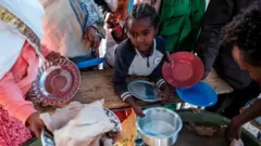 ኣብ ሰሜን ኢትዮጵያ ኣብ ዝካየድ ዘሎ ኵናት፡ ምስ ምጽጻይ ዓሌት ዝዳረግ መጥሓስ ሰብኣዊ መሰላት ተፈጺሞም’ዮም ዝብሉ ጸብጻባት ኣቐዲሞም ክወጽኡ ጸኒሖም’ዮም።