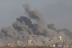 OCTOBER 5: Smoke rises over the Gaza Strip after an Israeli bombardment as seen from a position on the Israeli side of the border on October 5, 2025 in Southern Israel, Israel. Indirect talks between Israel, Hamas, and US mediators are set to begin in Cairo on Monday, following President Donald Trump's imposed ceasefire deadline set for today. Hamas has said in a statement that it agrees to free the remaining hostages in Gaza under the US peace plan, but has not agreed to disarmament and other aspects outlined under the 20-point plan. A statement from Israeli Prime Minister Benjamin Netanyahu's office said, "Israel is preparing to immediately implement the first phase of Trump's plan for the immediate release of all hostages." (Photo by Amir Levy/Getty Images)