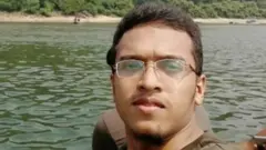 ফেসবুকে প্রকাশ করা আবরার ফাহাদের একটি সেলফি