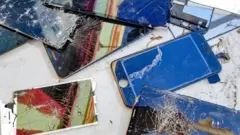 كيف تساهم البكتيريا في إعادة تدوير هواتفنا؟