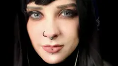 Megan dit qu'elle veut vivre sa vie sans douleurs menstruelles.