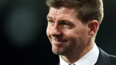 Umutoza mukuru wa Aston Villa Steven Gerrard