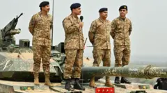 आसिम मुनीर