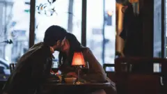 浪漫的藝術根植於法國文化中，不過你很少聽到「我愛我」這個詞（Credit:Fotostorm/Getty Images）