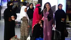 সৌদি আরবে দীর্ঘদিন কাজ করেছেন এসব নারীরা