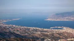 Messina Boğazı'nın panoramik görüntüsü