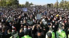 مراسم خاکسپاری شجریان