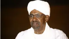 الرئيس السوداني السابق عمر البشير
