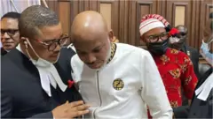 Nnamdi Kanu for court wit im lawyer