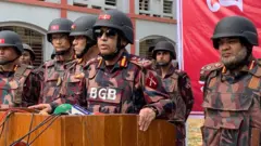 বর্ডার গার্ড বাংলাদেশ (বিজিবি)-এর নবনিযুক্ত মহাপরিচালক মেজর জেনারেল মোহাম্মদ আশরাফুজ্জামান সিদ্দিকী।