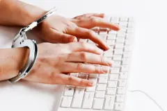 ફ્રૉડમાં ફસાયાં ગાંધીનગરનાં મહિલા ડૉક્ટર, ગુજરાત, બીબીસી ગુજરાતી