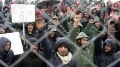 اعتراض پناهجویان در بوسنی به وضعیت دشوار اردوگاه