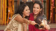 દિવાળી, દીપાવલી, ભારત, ગુજરાત, બીબીસી ગુજરાતી, ફટાકડાનો ઇતિહાસ, ફટાકડા ક્યાંથી આવ્યા, ફટાકડા સૌપ્રથમ કોણે ફોડ્યા, ફટાકડાના રંગ