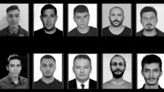 AKUT ve orman işçilerinin yan yana fotoğrafları 