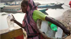 প্লাস্টিক দূষণের কারণে বাংলাদেশও ভয়াবহ পরিবেশগত বিপর্যয়ের দিকে এগিয়ে যাচ্ছে।