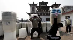 निर्वाचन आयोगअघि मतपेटिका