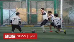 صعود الدرج، ترتيب الأواني في الخزائن، شراء ملابس مناسبة، كلها مهمات يومية تبدو سهلة لمعظم الناس. لكنها بالنسبة لقصار القامة أو الأقزام صعبة. كيف يعيشون حياتهم اليومية في منطقتنا؟