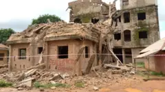 Ụlọ dara n'Abakaliki